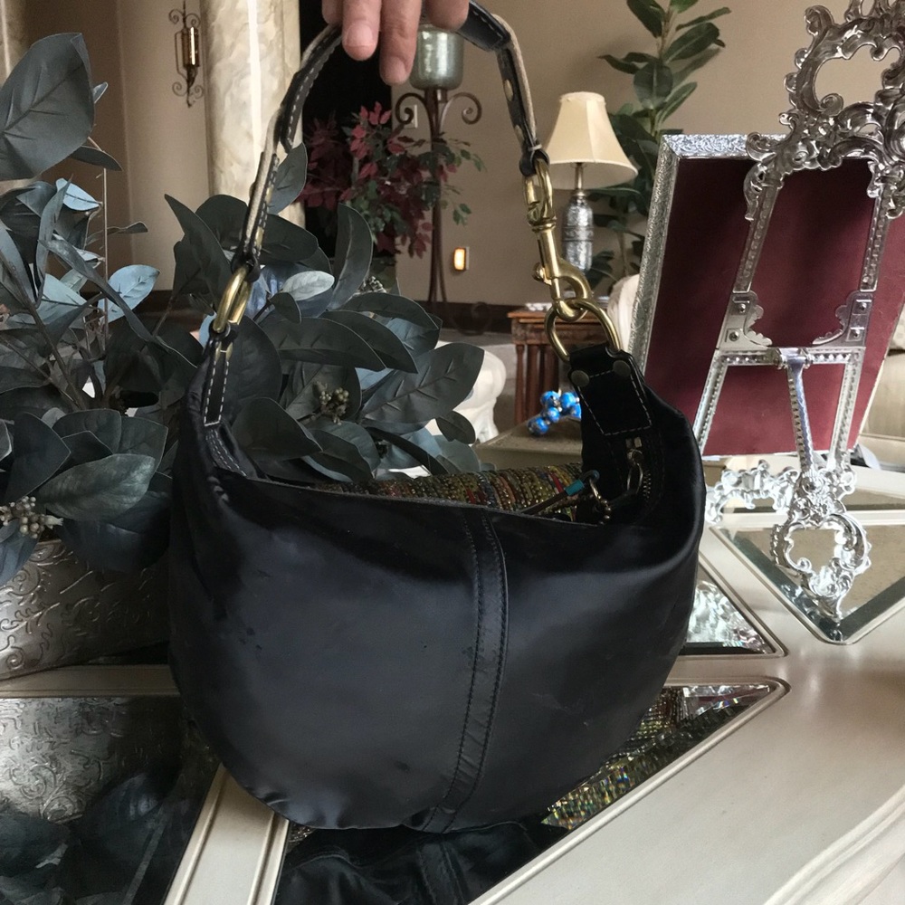 Black with turquoise. Excellent condition - Picture 2 of 3